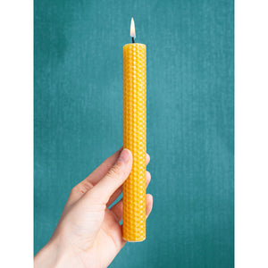 CANDWAX Hand Rolled Beeswax Candles 8 inch Set of 6 - Natural Beeswax Candles Honeycomb Perfect as Dinner Table Candles - 5 Hours Burning Handmade Beeswax Candles Taper - Bees Wax Candles for Home