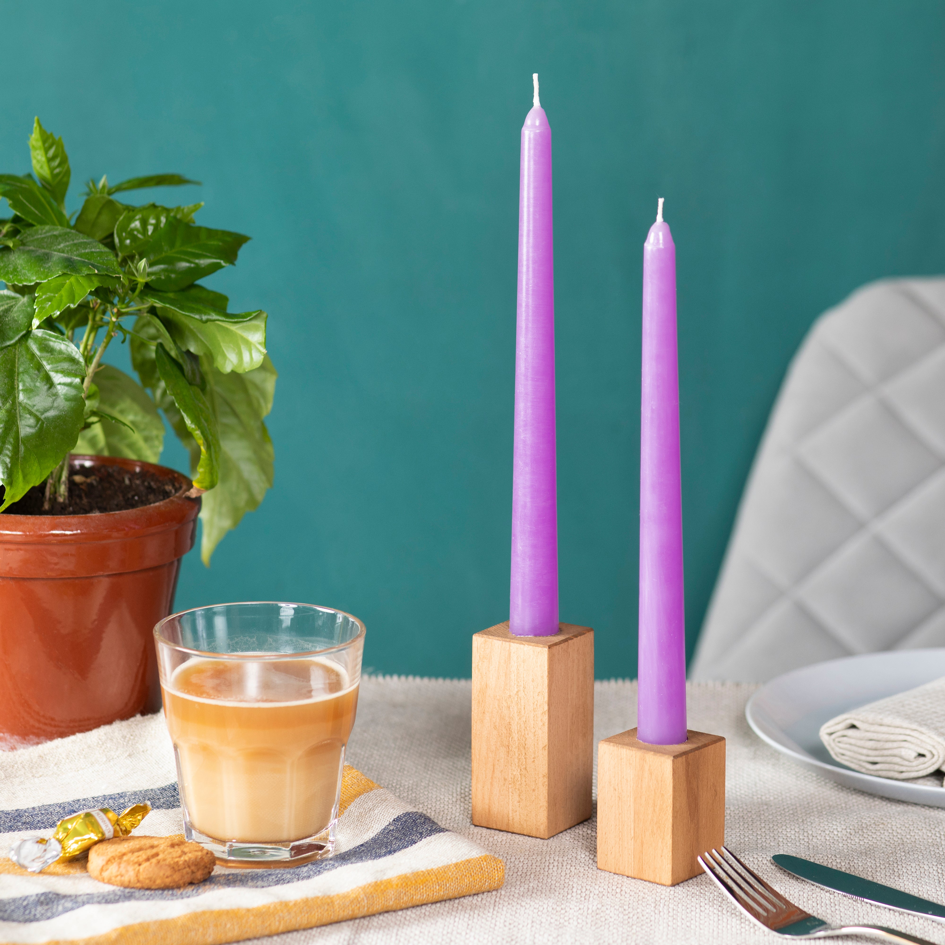 CANDWAX Lilac Taper Candles