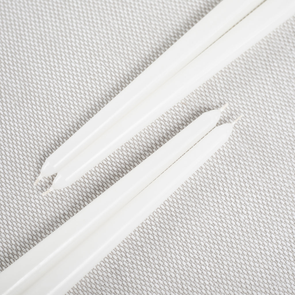 CANDWAX White Taper Candles